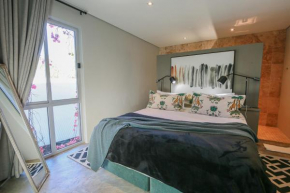 Suite 9 The Village